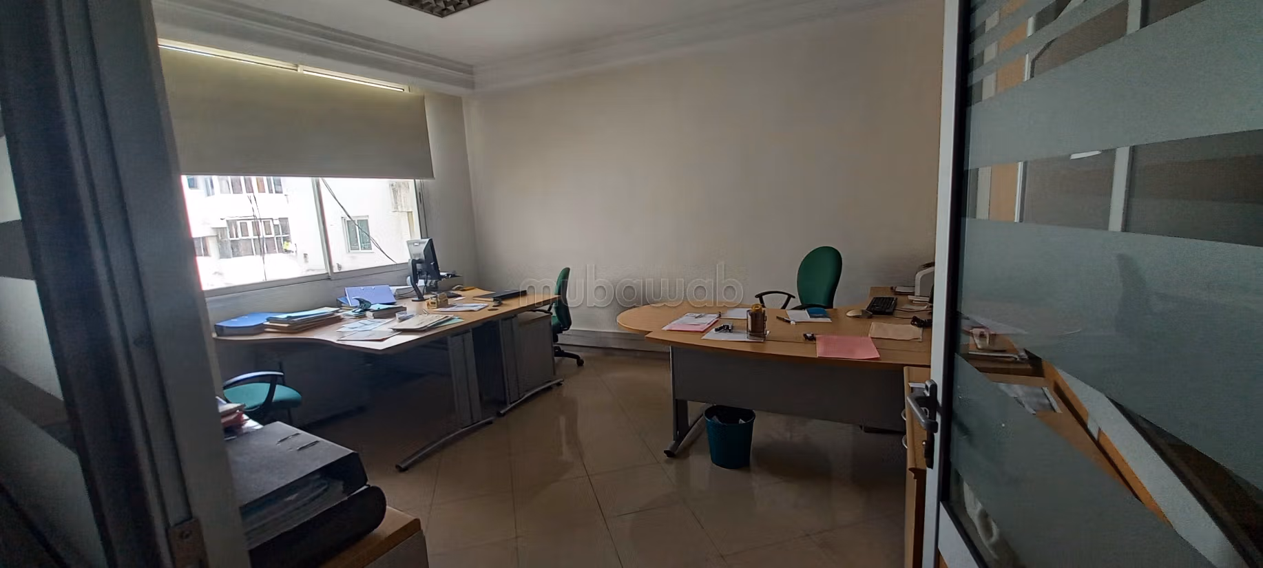 Offices for sale at Les Hôpitaux. Total area 131 m². Secure 24/7