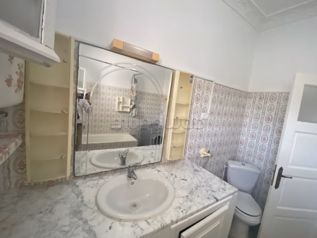 Rez de chaussée de villa de type S4 à louer