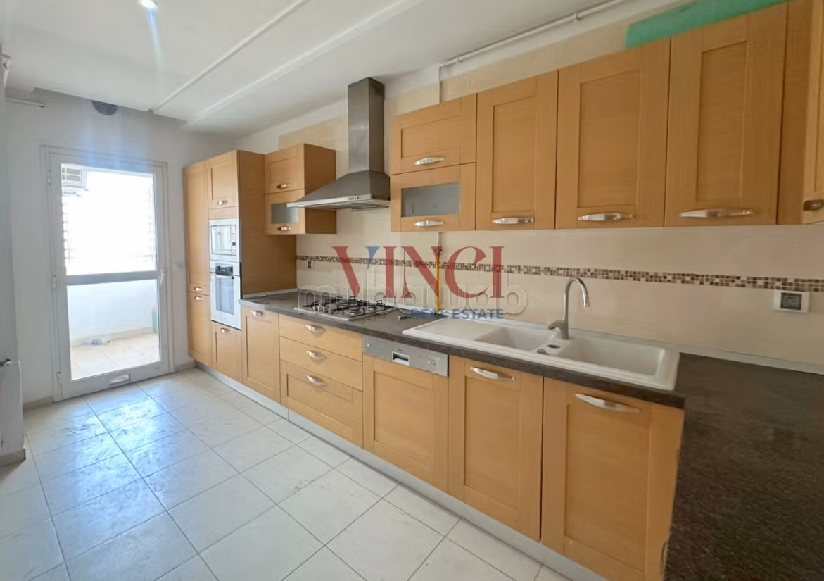 A Vendre Un Appartement en S2 Aux Berges du Lac 2