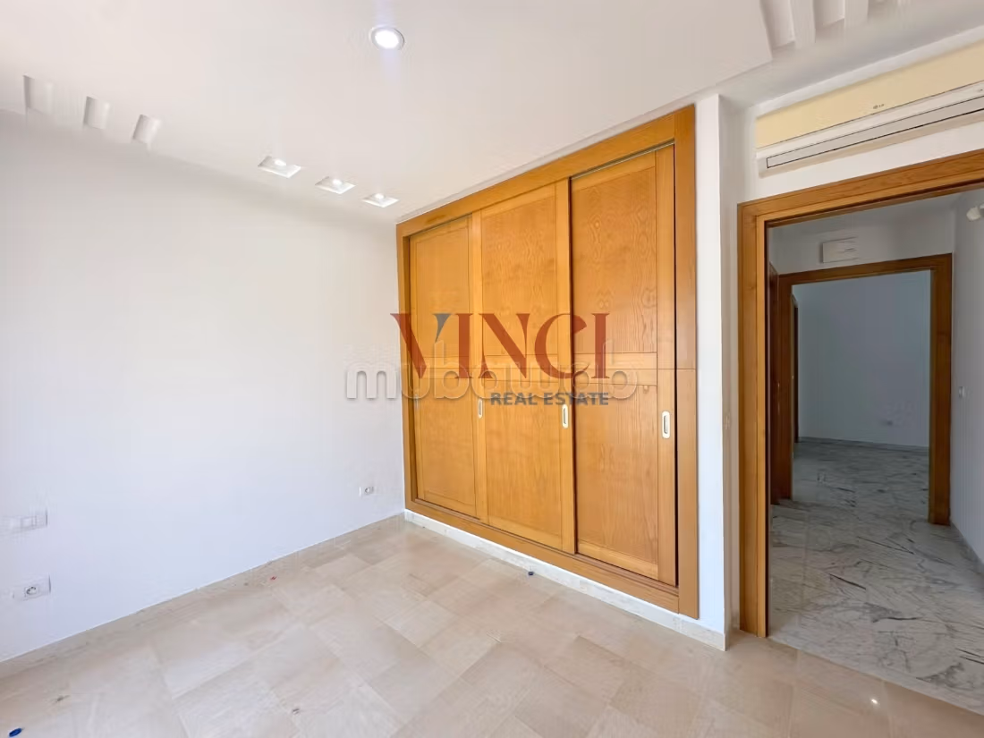 A Vendre Un Appartement en S2 Aux Berges du Lac 2