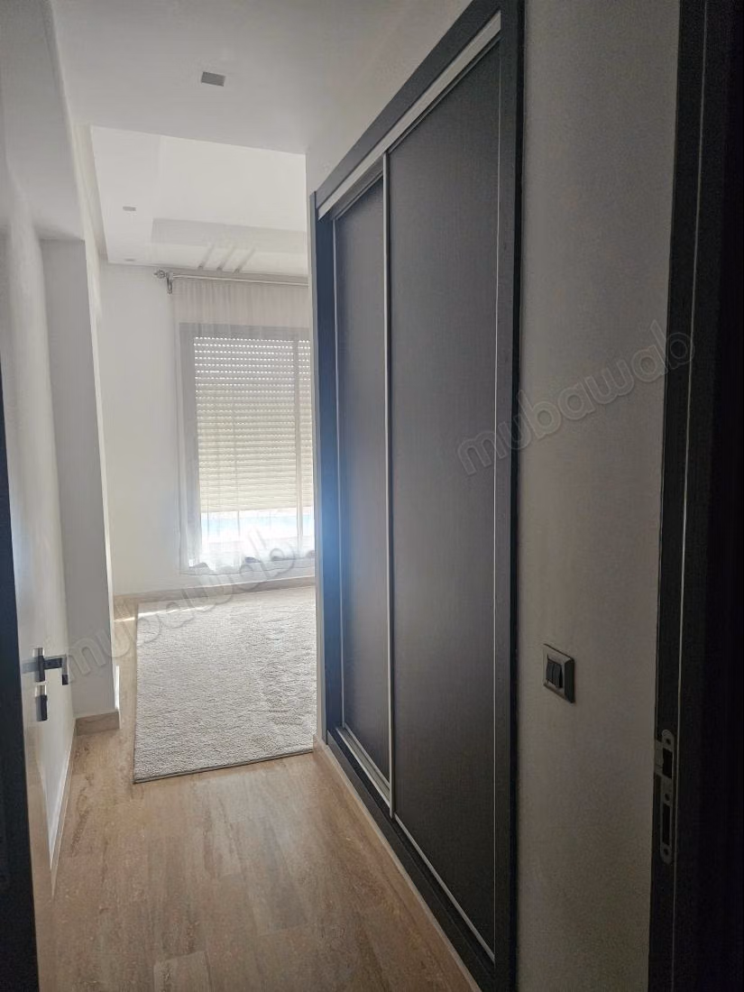 Appartement vide 87 m² avec 14m² sous sol titré
