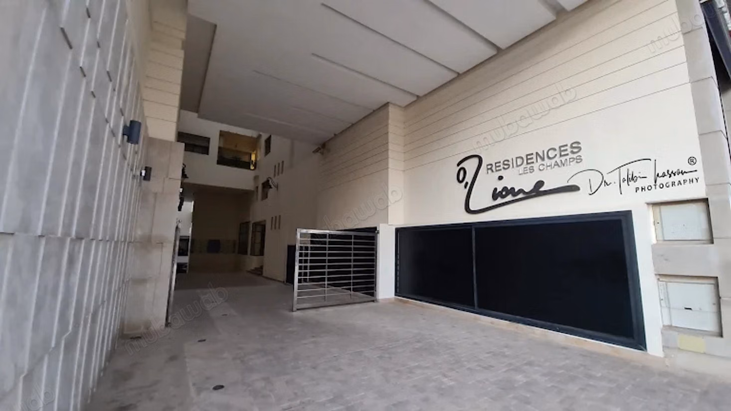 Appartement vide 87 m² avec 14m² sous sol titré