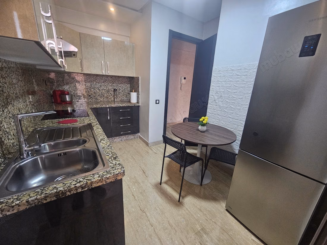 Appartement vide 87 m² avec 14m² sous sol titré