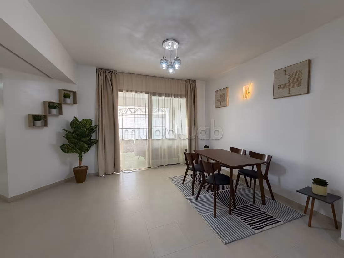 Affitto di un appartamento a Talborjt. 6 grandi stanze. Porta blindata, sicurezza