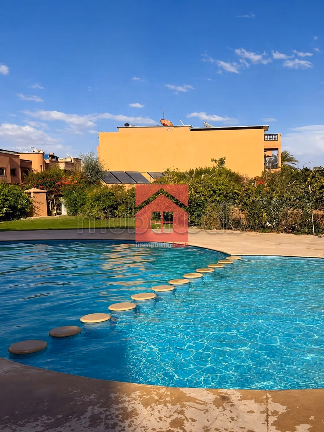 Appatement avec Piscine et Balcon sans vis à vis