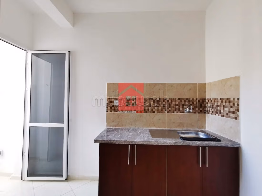 Appartement a Cote de Marjane a Louer — 4