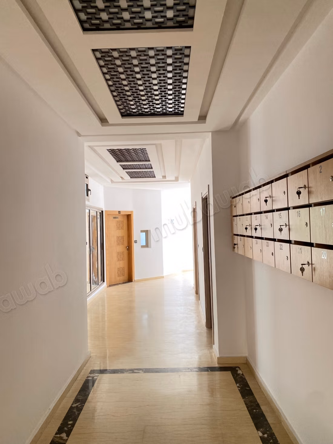 Appartamento in affitto a Harhoura. Superficie totale 90 m². Arredato