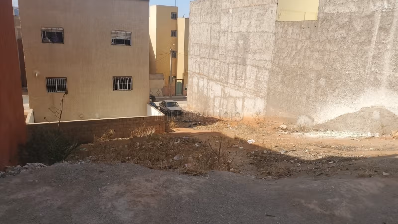 Terrain titre de 128 m² a vendre a Hay Rachad Se