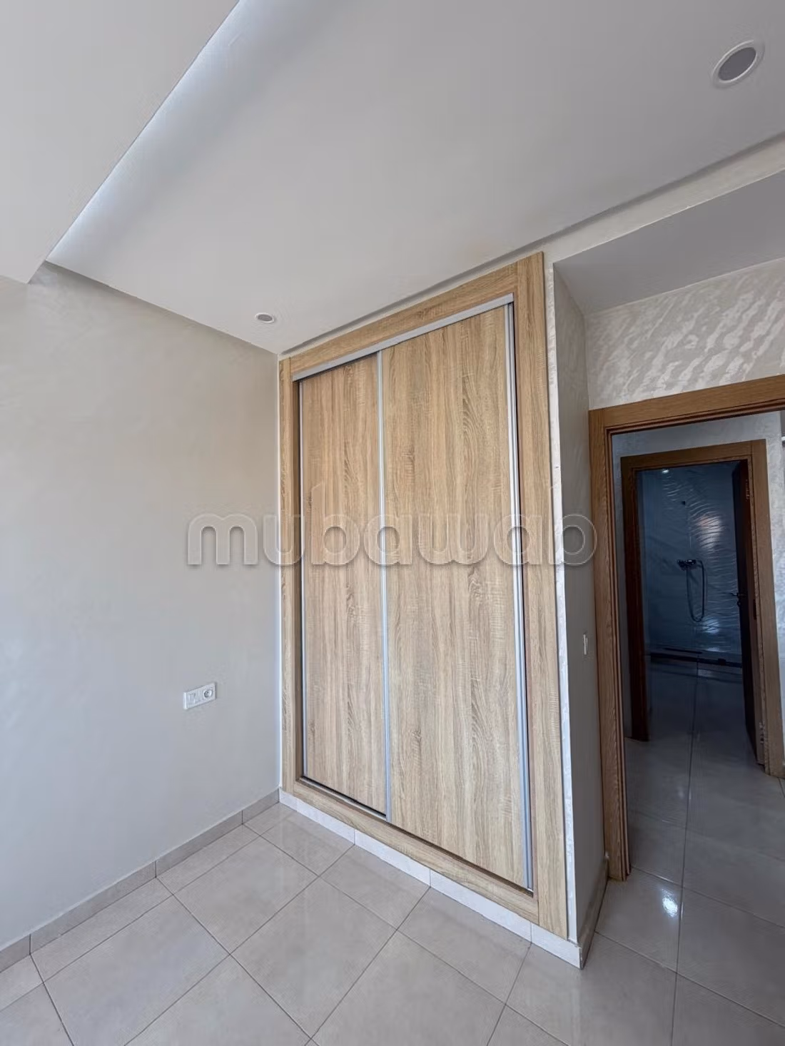 Sell apartment in Deroua. Total area 96 m². Built-in oven