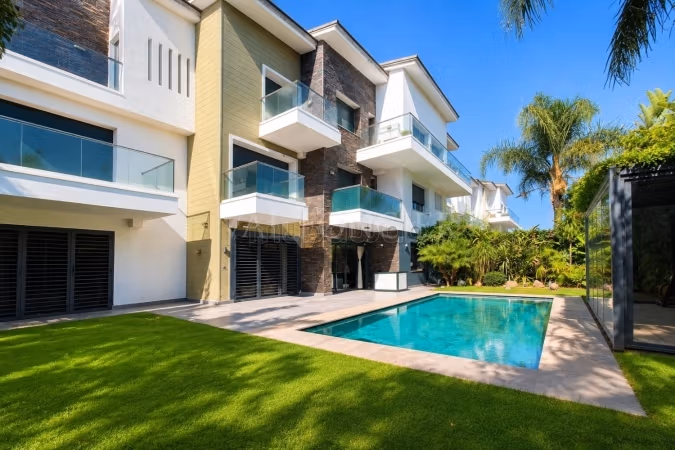 Vendita Appartamento Piano Terra 530m2 3 Camere con Piscina Ville Verte, Bouskoura