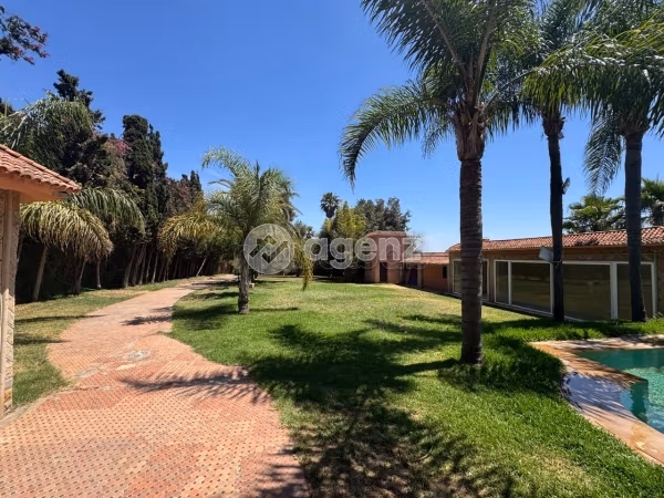 Terreno in vendita di 7.000 m² Altro Dar Bouazza