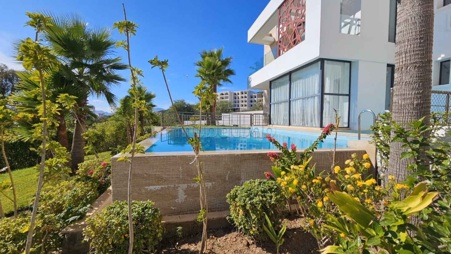 Luxe villa te huur in Mdiq. 4 grote kamers. Gemeubileerd