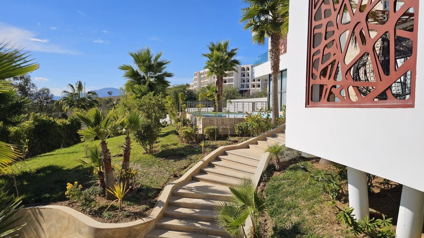 Luxe villa te huur in Mdiq. 4 grote kamers. Gemeubileerd