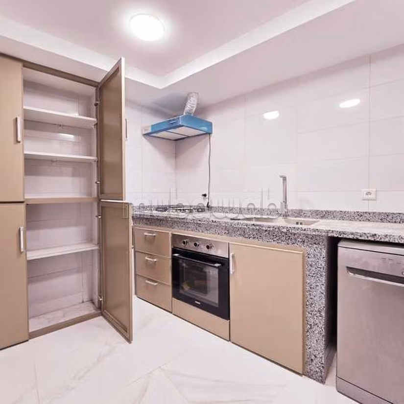 Local comercial en alquiler de 140.0 m² en Casablanca, Maarif