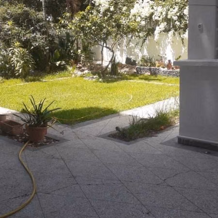 Villa à Vendre de 341.0 m² à Rabat, Haut Agdal