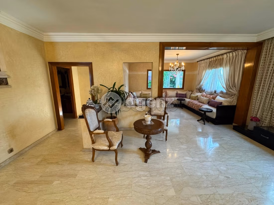 Villa à vendre 347 m², 5 chambres Dar Bouazza Dar Bouazza