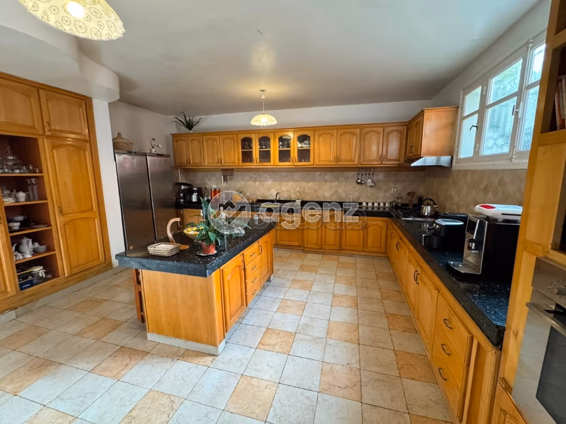 Villa à vendre 347 m², 5 chambres Dar Bouazza Dar Bouazza