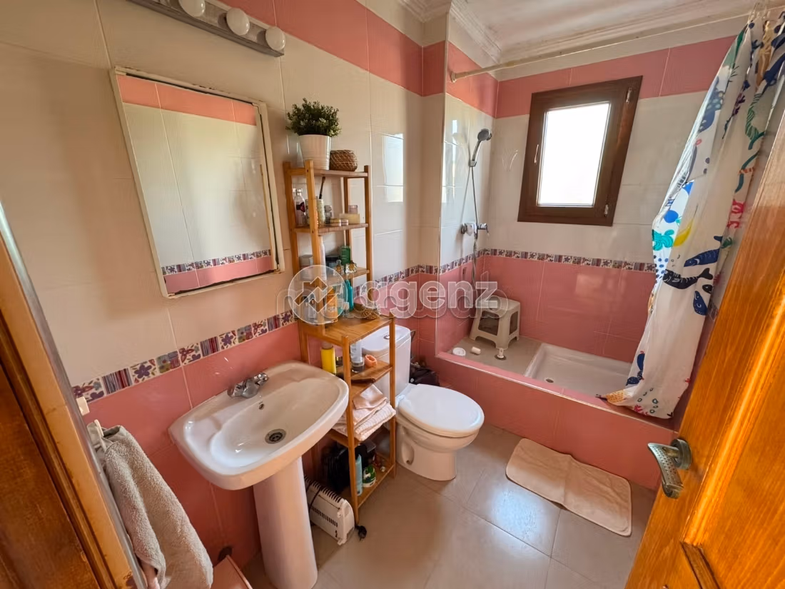 Villa à vendre 347 m², 5 chambres Dar Bouazza Dar Bouazza