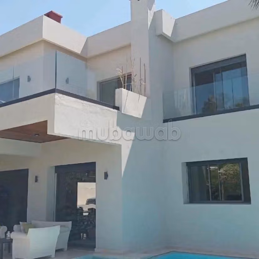 Villa moderna en venta