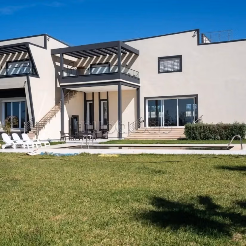 Domaine privé a vendre a 8mn de Benslimane