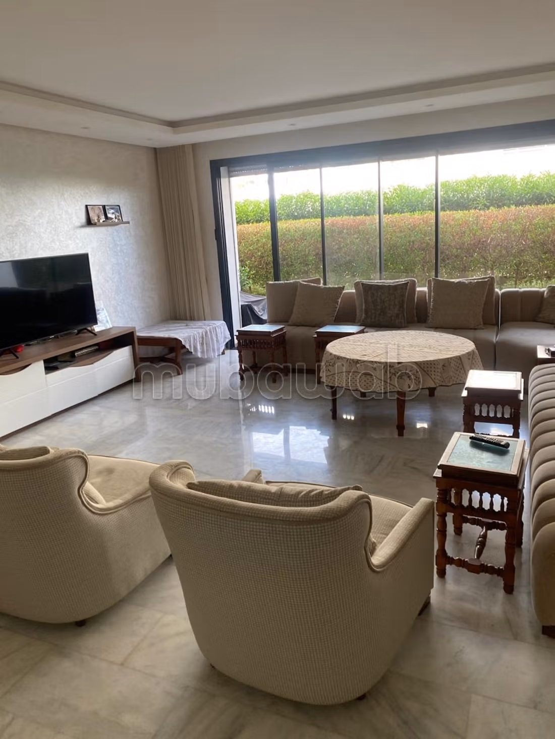 Magnífico rez de jardín amueblado de 170 m² en alquiler