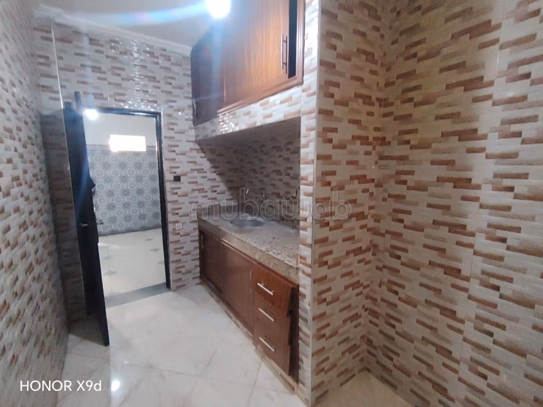 Joli appart 1 etg qods bernoussi 2000 dh — 5