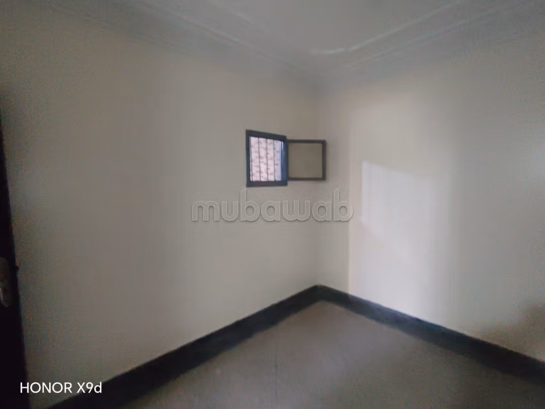 Joli appart 1 etg qods bernoussi 2000 dh — 3