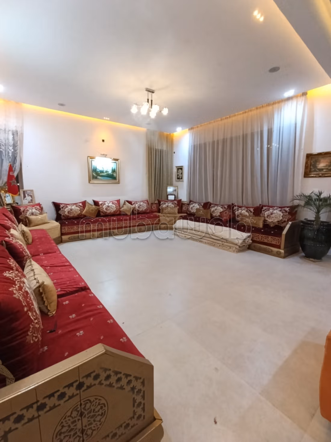 Magnificent villa for rent for your vacation on Route d'Agadir. 5 rooms. Air conditioning and pool