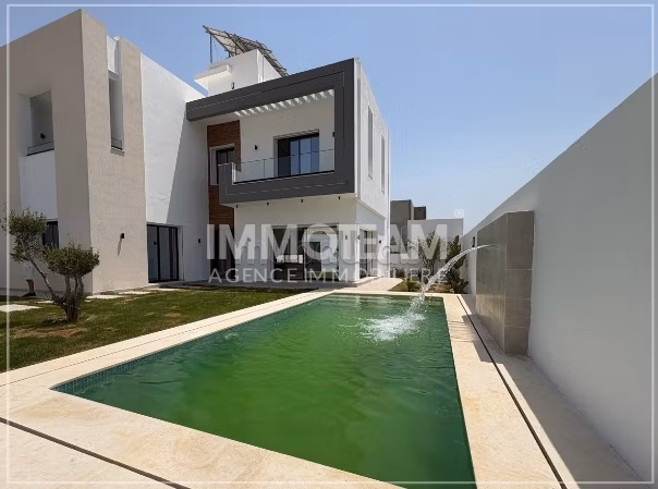 A vendre une villa S4 à Hammamet Sud