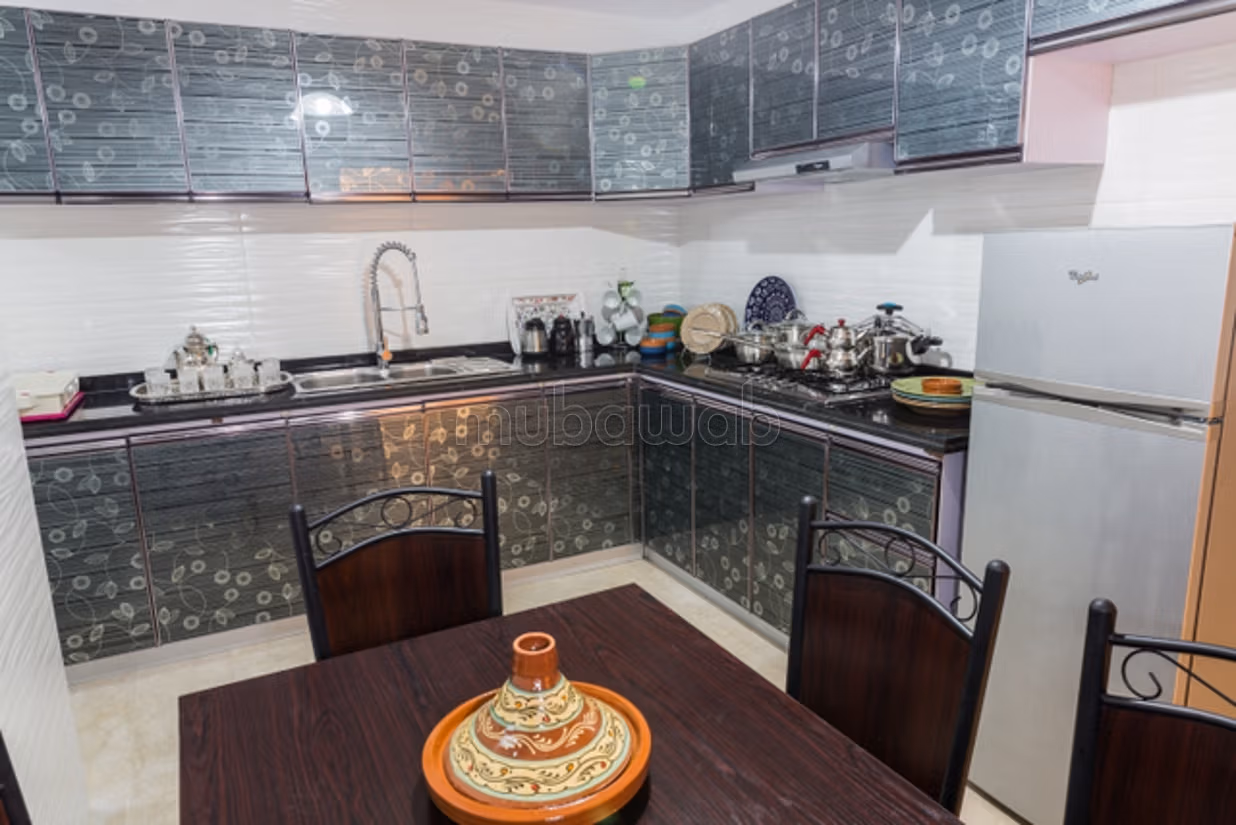Apartments for rent in the center. Area 135 m². Concierge service available, air conditioning system.