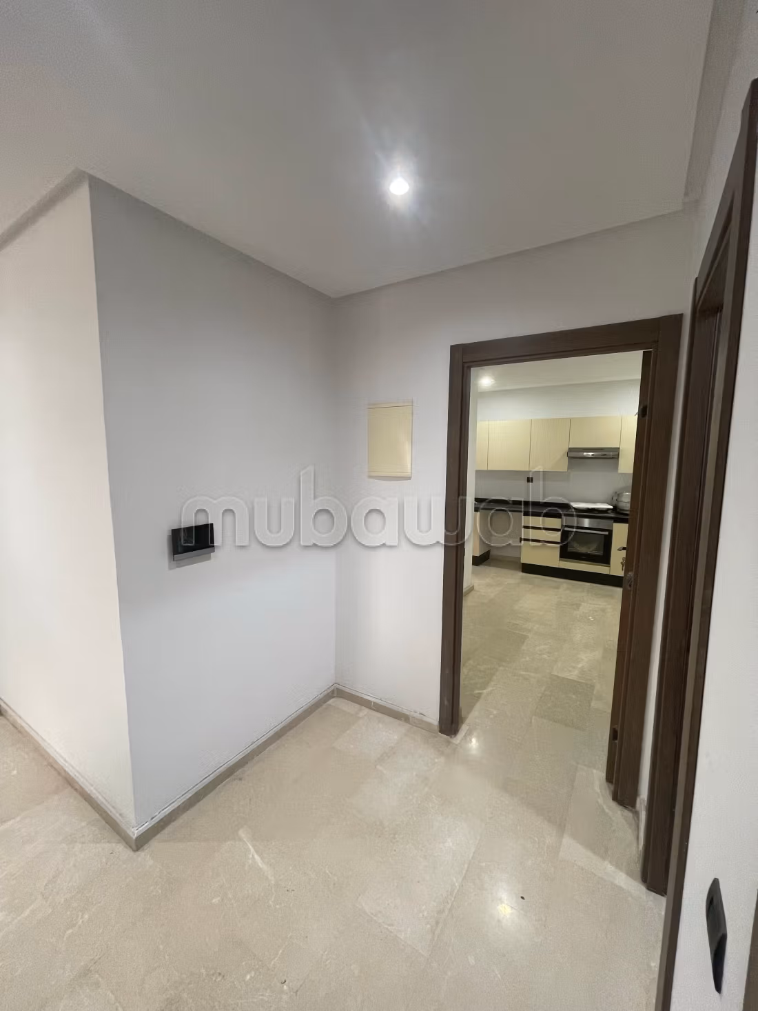 Appartement en location à Belvédère. 
3 belles chambres. 
Avec ascenseur — 6
