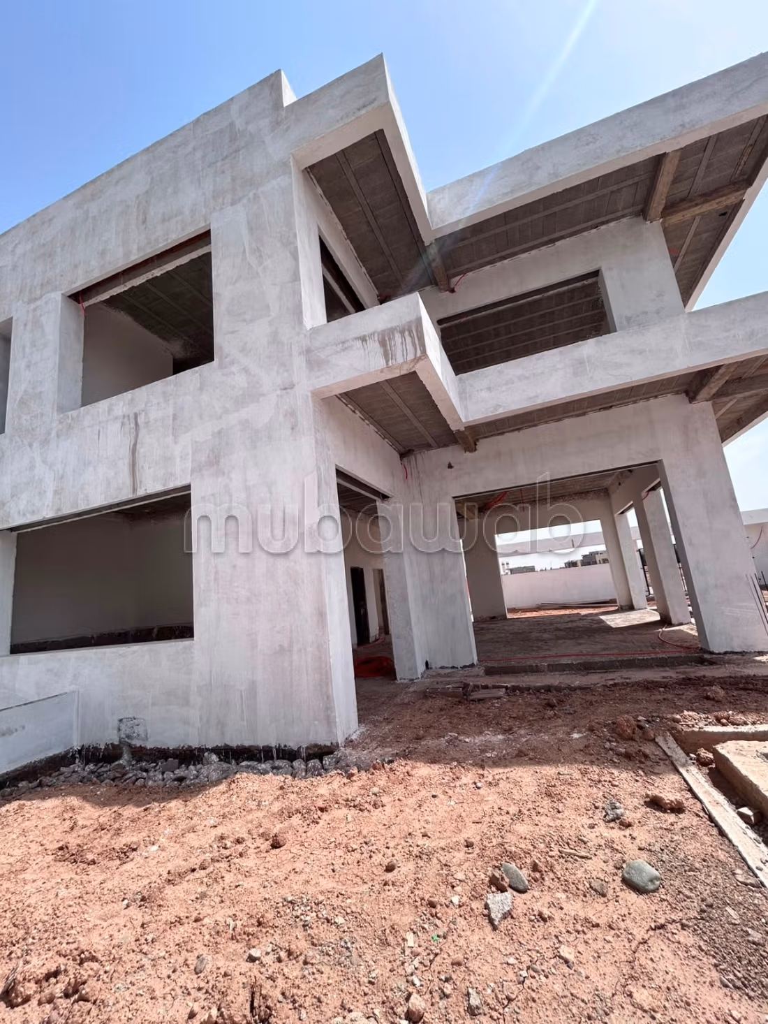 Halfafgebouwde villa te koop op de Route de Fès Marrakech