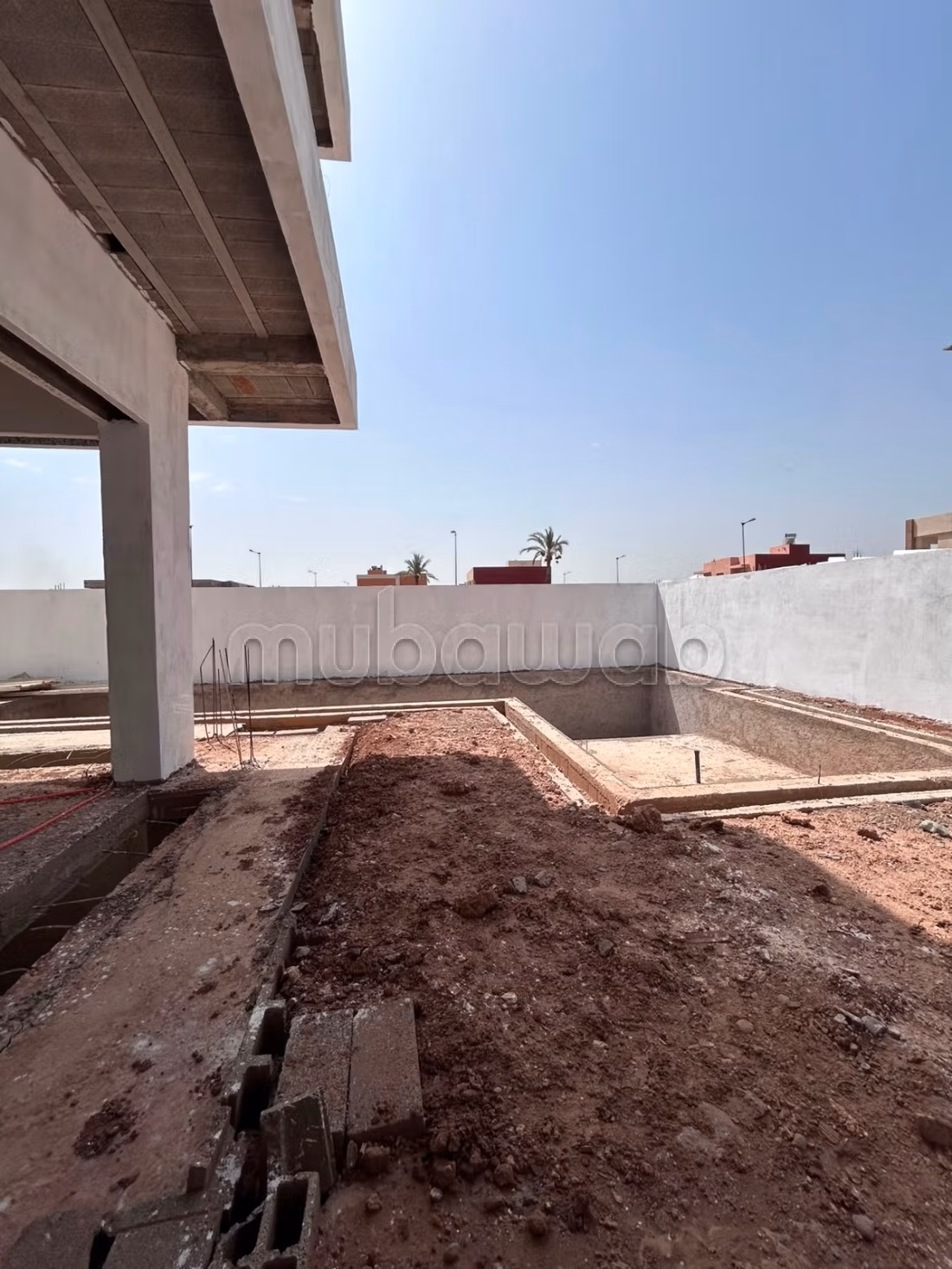 Halfafgebouwde villa te koop op de Route de Fès Marrakech