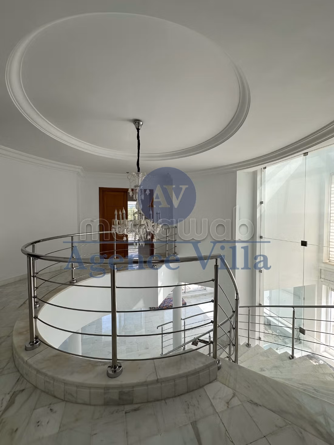 A Louer une villa standing s5 avec piscine lac2