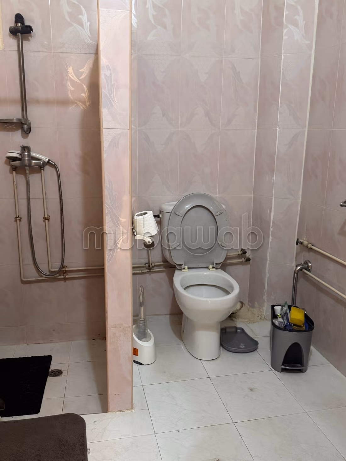 Vente d'un superbe riad à Ben Saleh. 
4 chambres agréables. 
Bien meublé