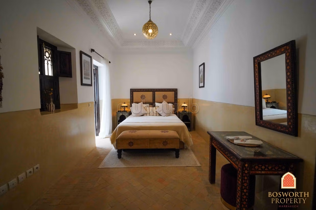 Topkwaliteit 5-en-suite Riad te koop in Marrakech