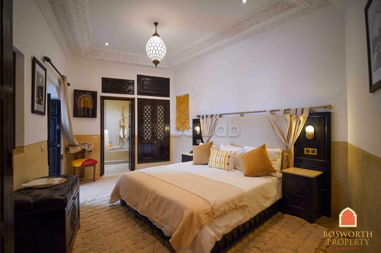 Topkwaliteit 5-en-suite Riad te koop in Marrakech