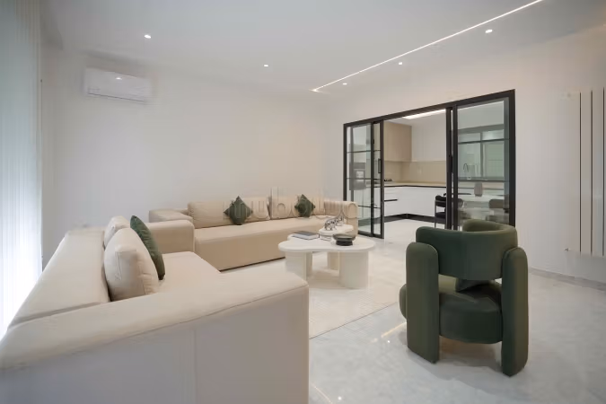 Vente d'un bel appartement. Surface totale 131 m²
