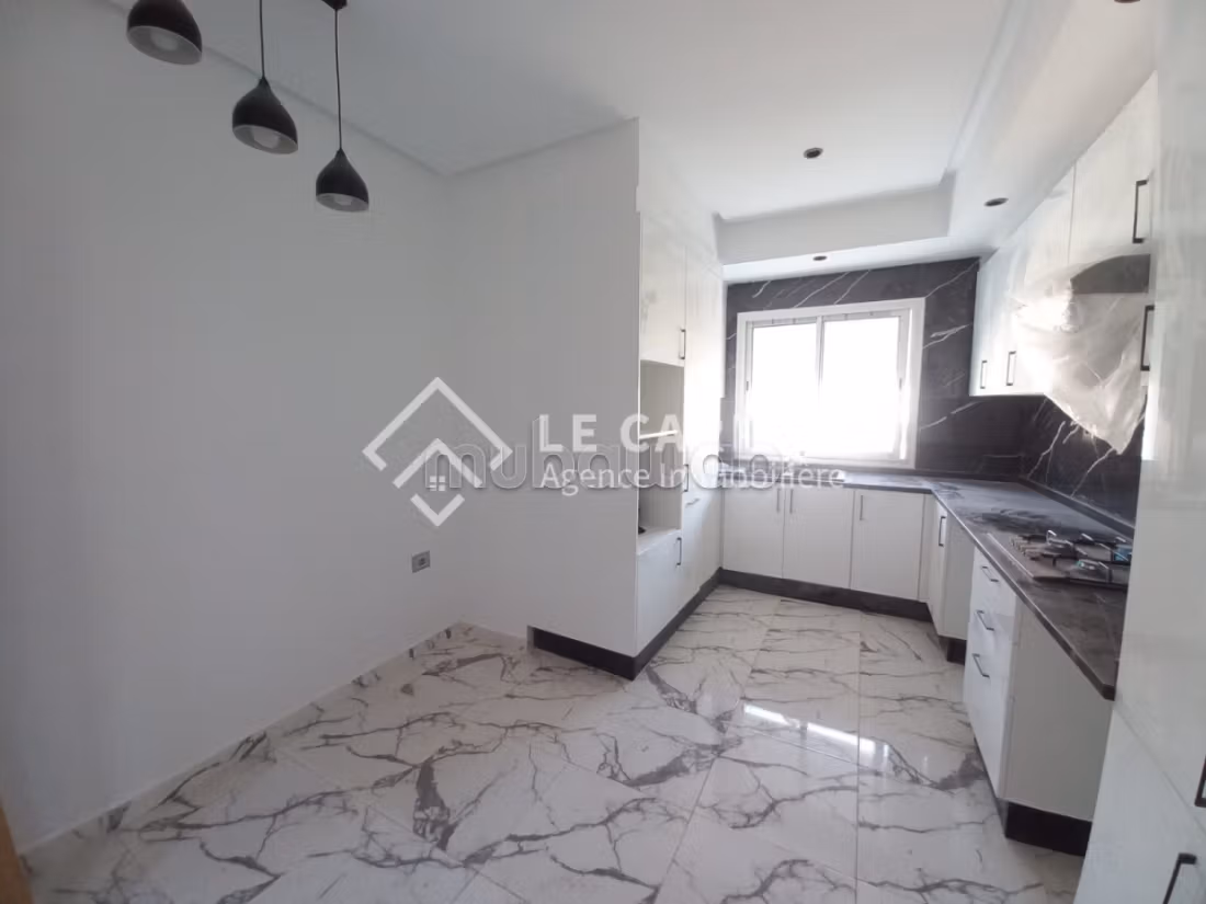 A louer un RDC de villa s3 à Ain Zaghouan Nord