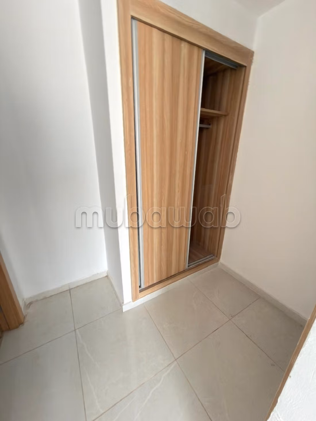 In Affitto Appartamento Nuovo di 130 m² a Islane