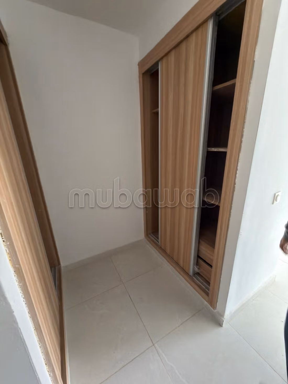 In Affitto Appartamento Nuovo di 130 m² a Islane