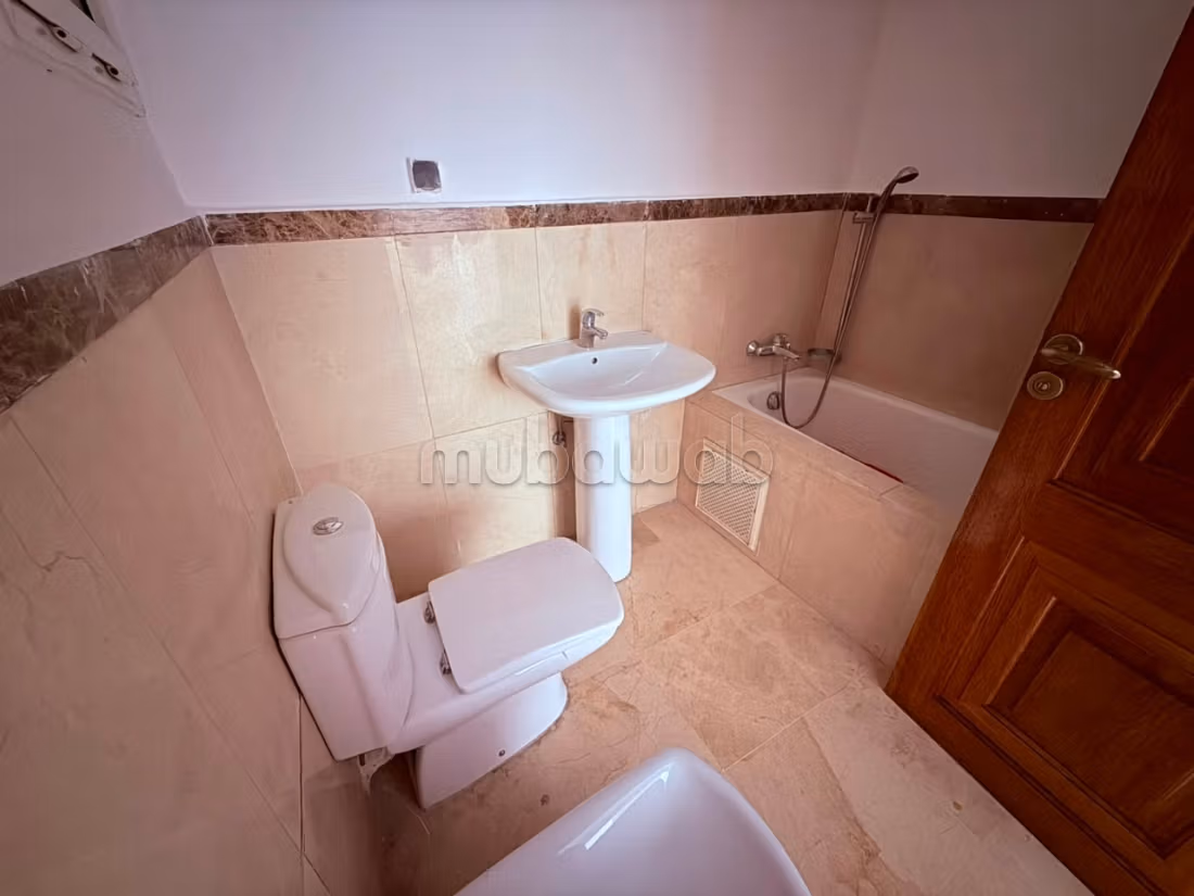 Empty Apartment or Office for Rent - Gueliz