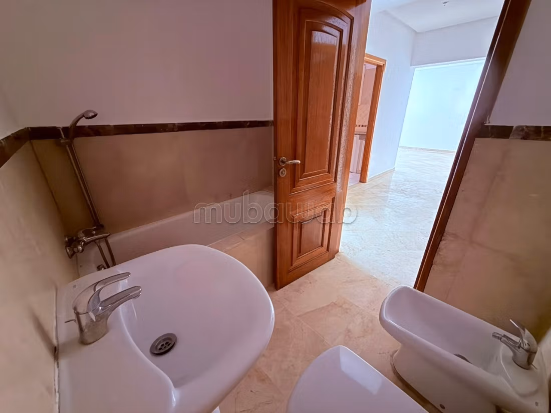 Empty Apartment or Office for Rent - Gueliz