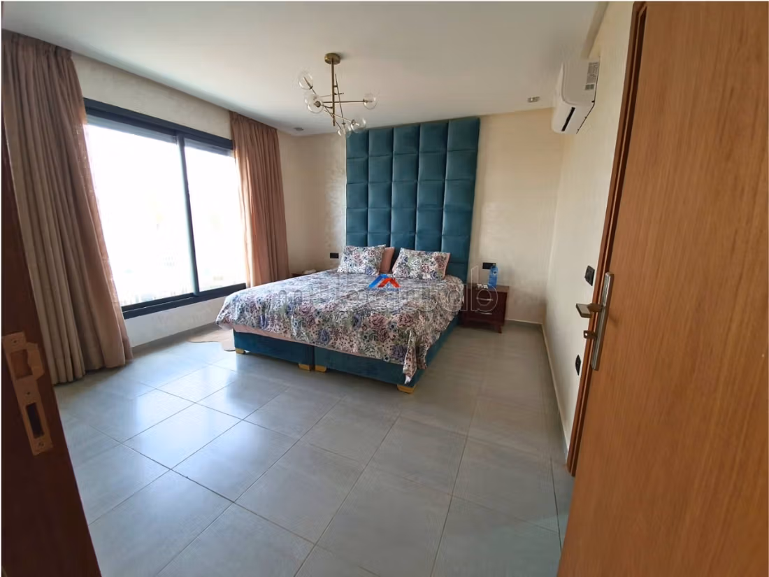 Triplex arredato in affitto a Harhoura
