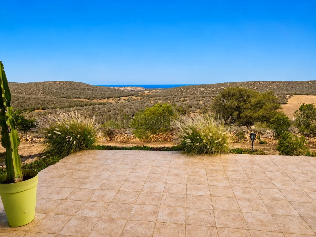 Villa with panoramic view of the ocean
