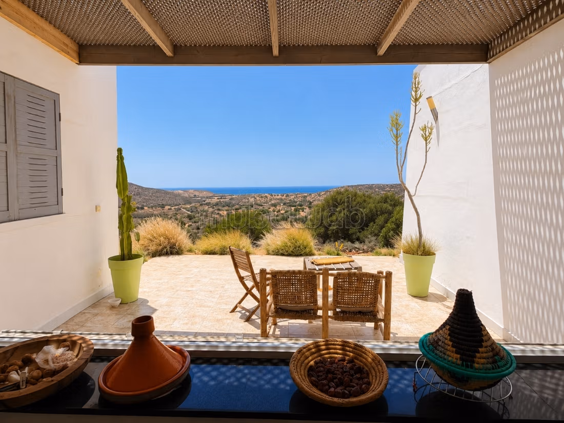 Villa with panoramic view of the ocean
