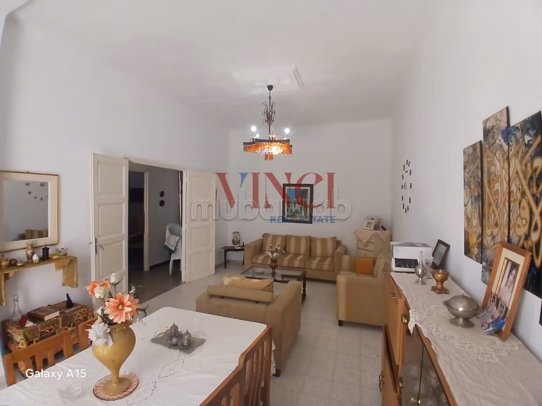 Une villa en s3 à vendre au bardo