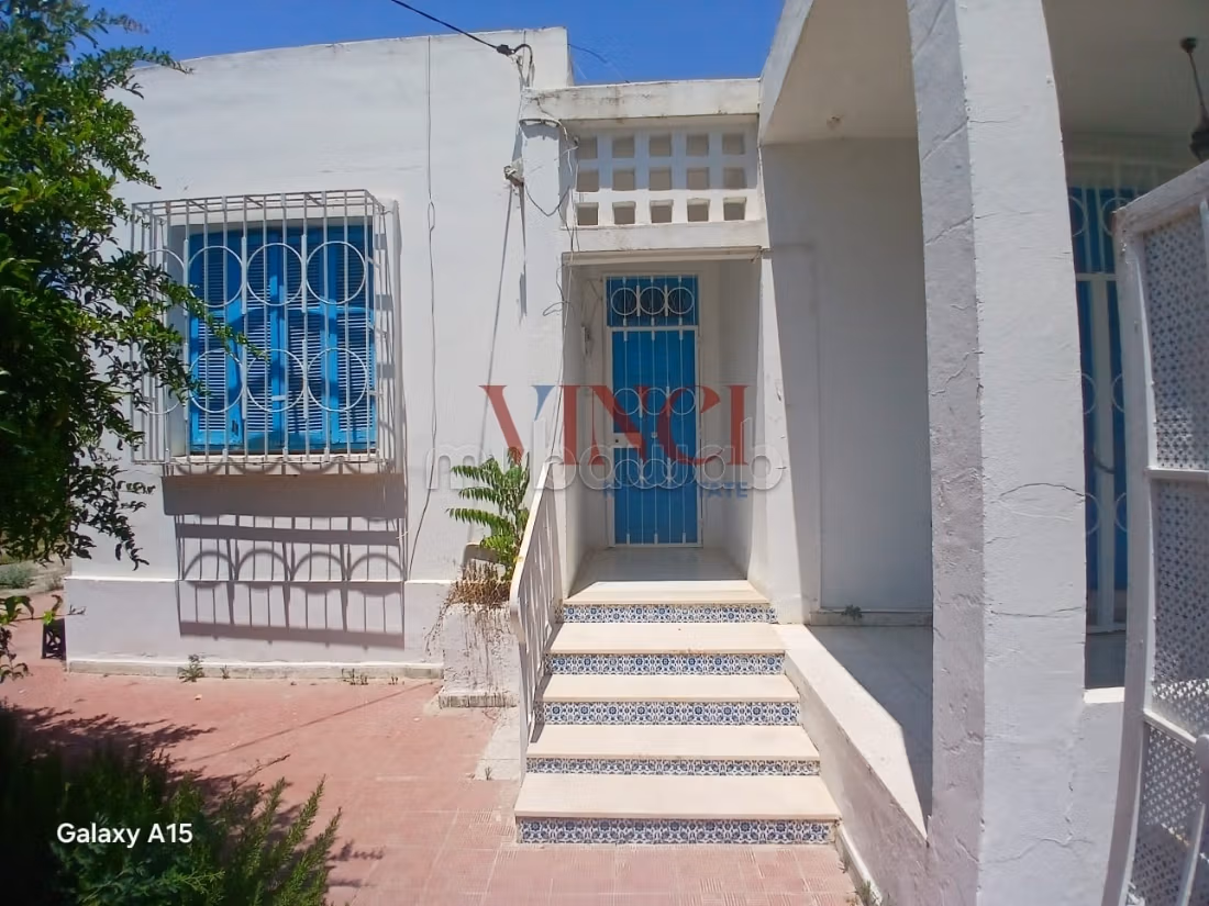Une villa en s3 à vendre au bardo
