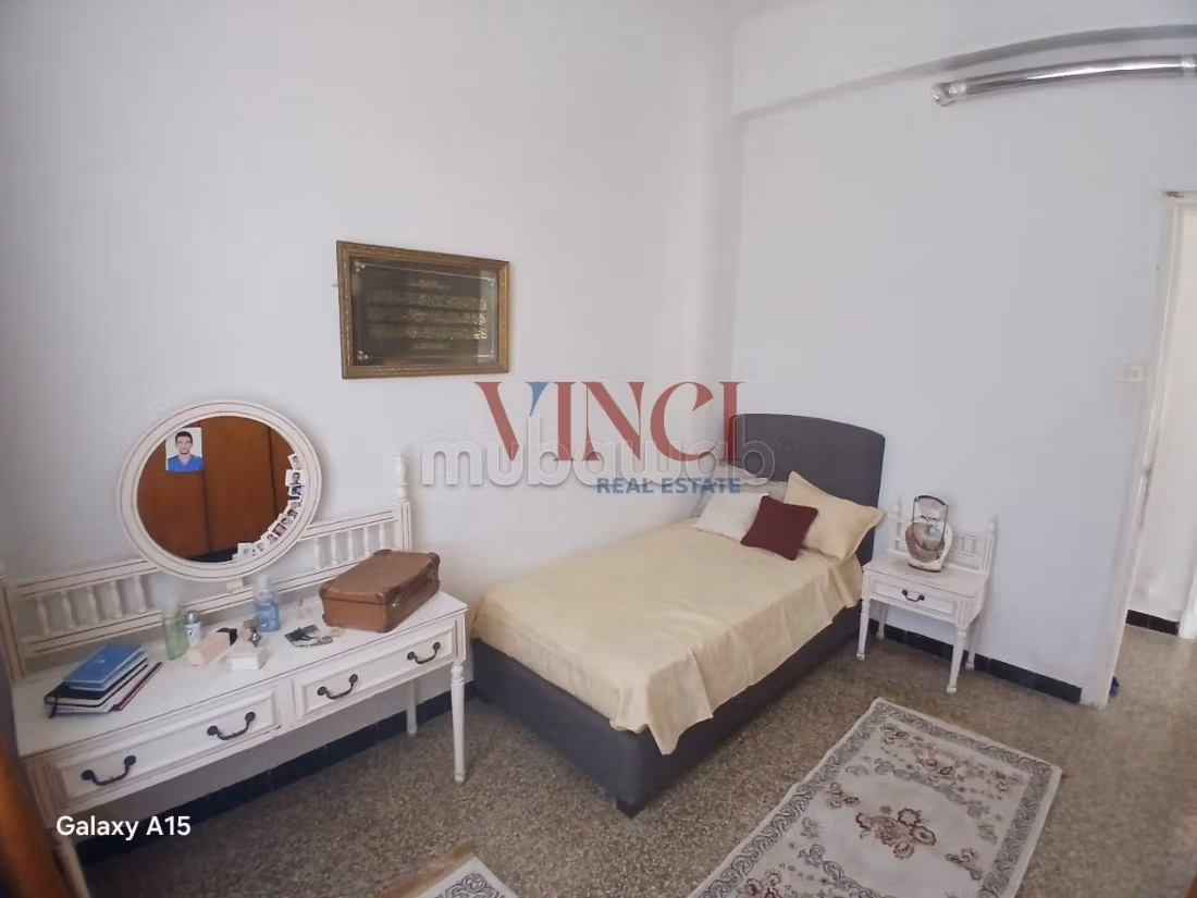 Une villa en s3 à vendre au bardo