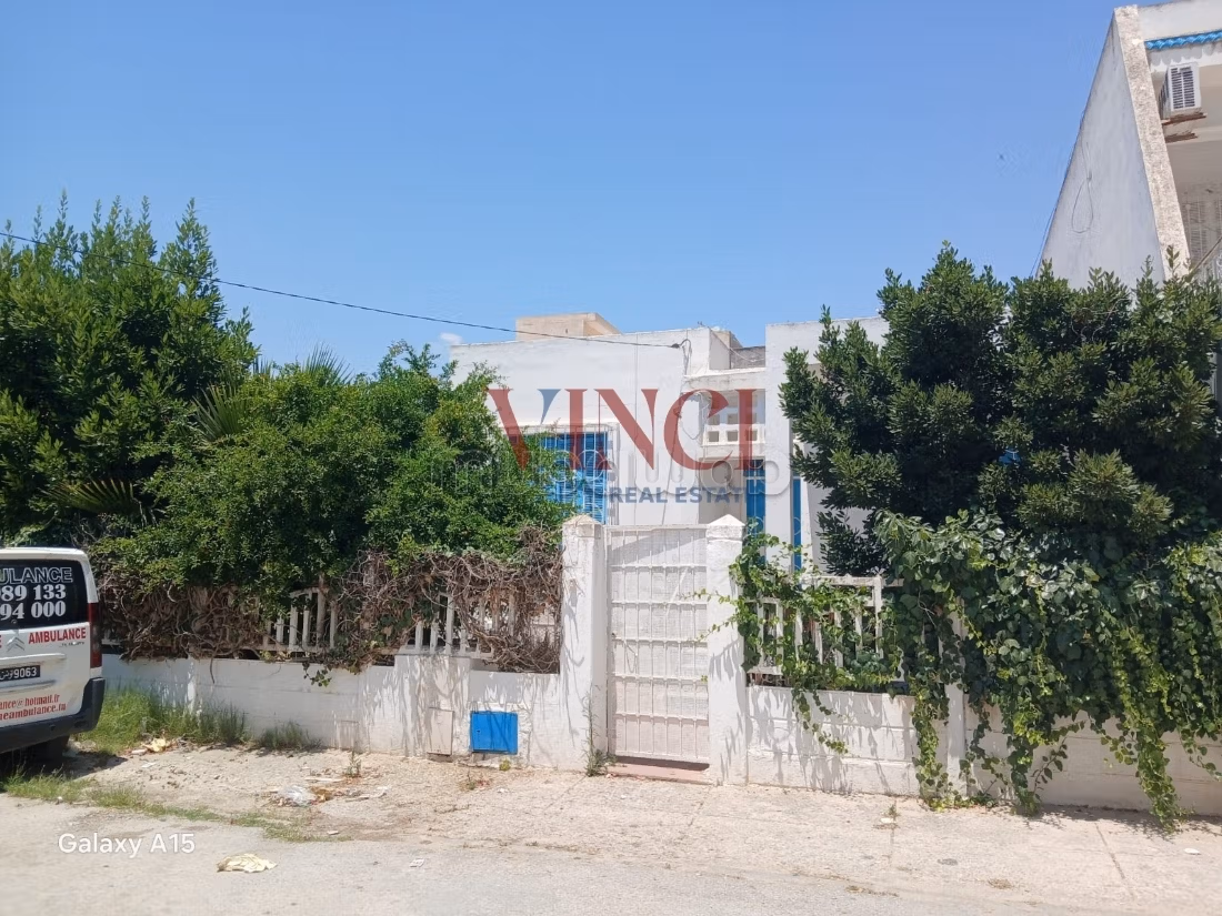 Une villa en s3 à vendre au bardo